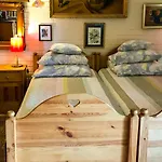 Farm stay Dwor Barocco Reszel