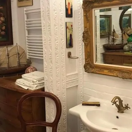 مزرعة للإقامة Dwor Barocco ريشيل